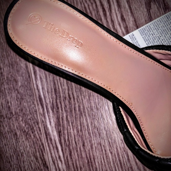 The Drop Pattie Block Heel Mule Sandal - Picture 5 of 6